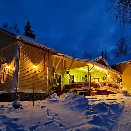 Mansikkaharju Camp Кемпинг Леппявирта