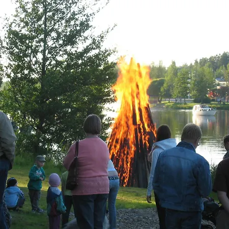 Mansikkaharju Camp 2*