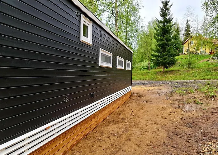 曼斯卡哈约假日露营地 2*