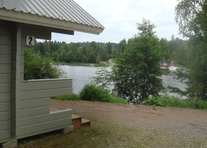 曼斯卡哈约假日露营地 2* Leppävirta