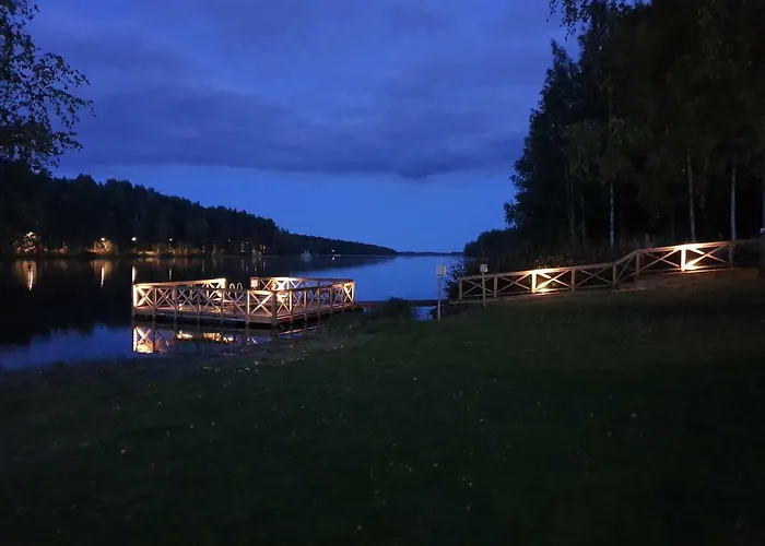 Mansikkaharju Holiday Camp مكان تخييم Leppävirta