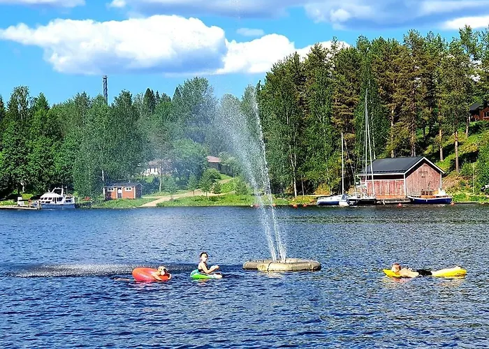 مكان تخييم Mansikkaharju Holiday Camp